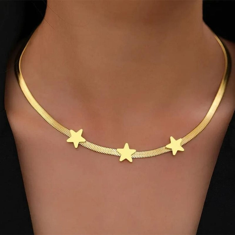 Bold Star & Chain Necklace